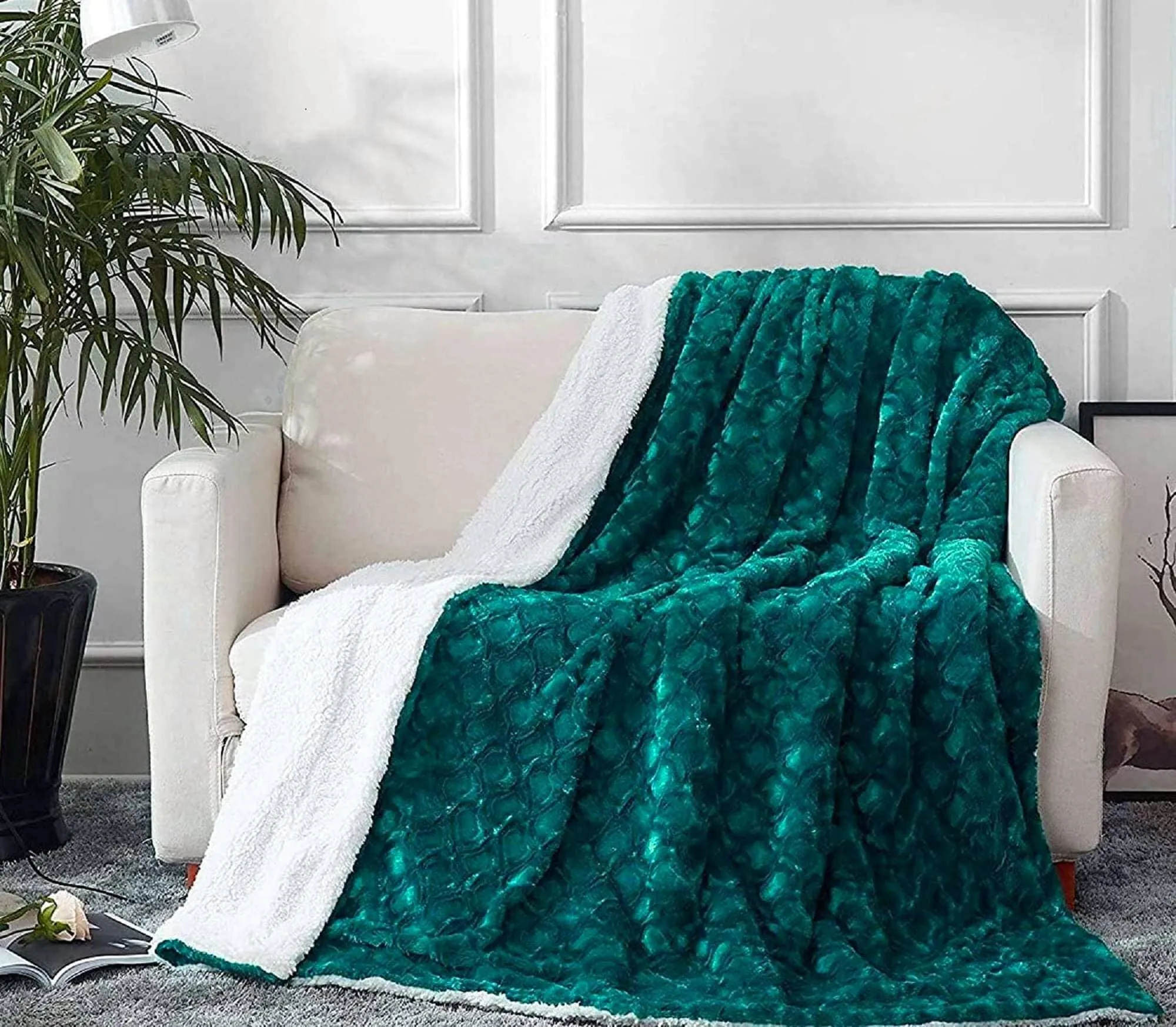 DaDa Bedding Mermaid Scales Emerald Green Blue w/ Sherpa Backside Faux Fur Throw Blanket (BL-171805) by DaDa Bedding Collection