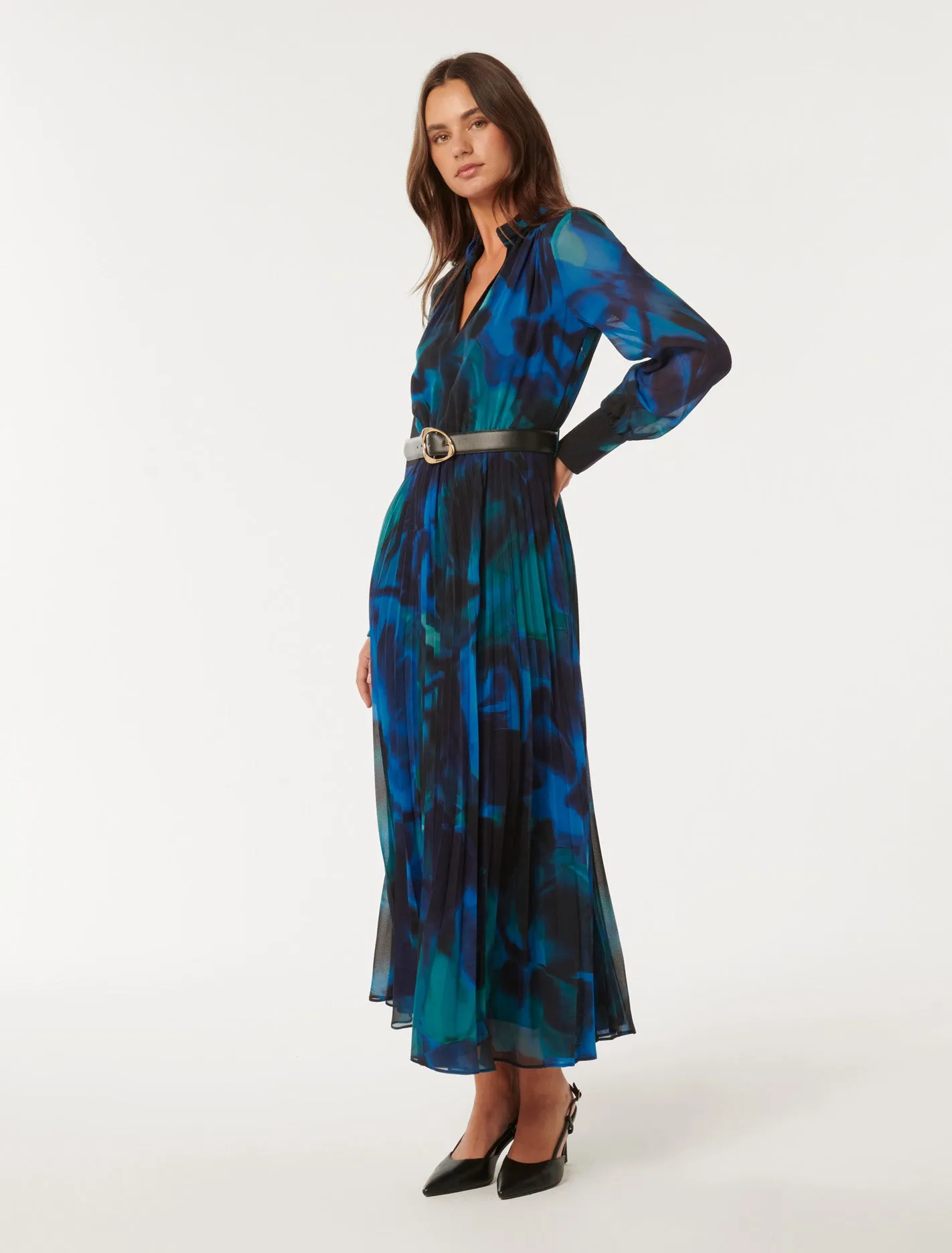 Skyla Pleated Long Sleeve Midi Dress